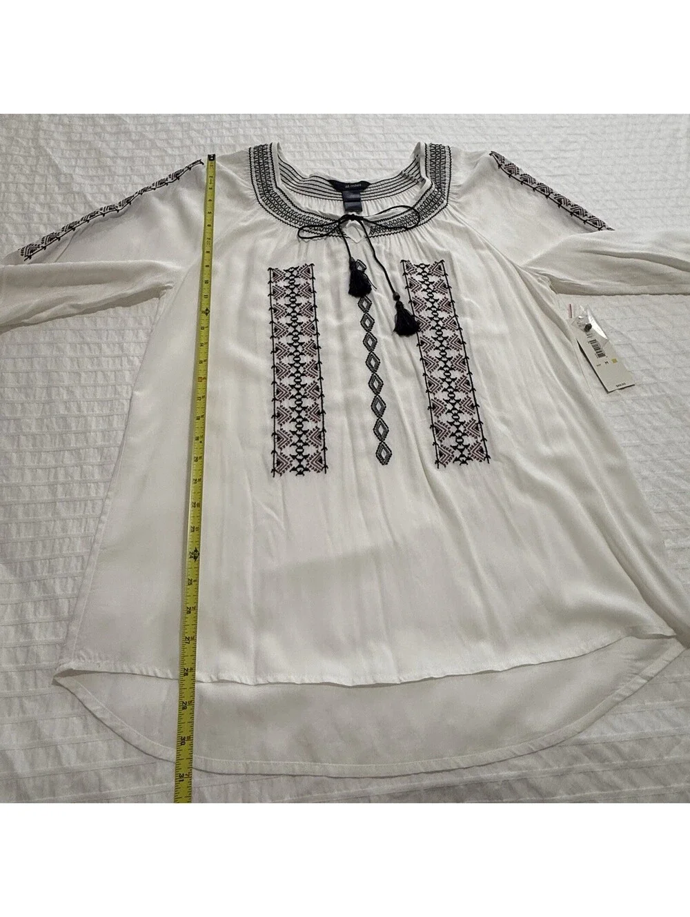 Ali Miles Embroidered Tunic Top Geo Tribal Boho Tassel Tie Neck M Medium NWT